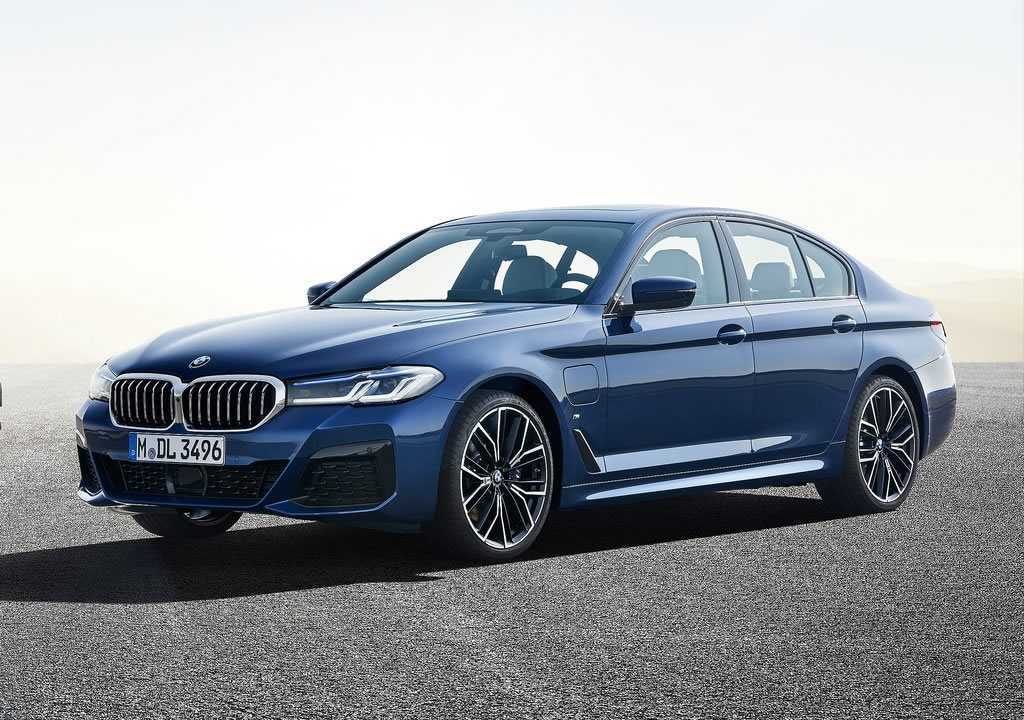 Bmw выпускает лимитированную серию автомобилей в честь 100-летия бренда