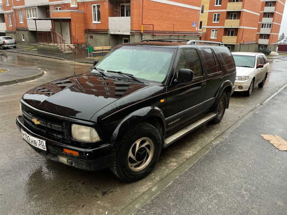 Chevrolet blazer: поколения, кузова по годам, история модели и года выпуска, рестайлинг, характеристики, габариты, фото - carsweek