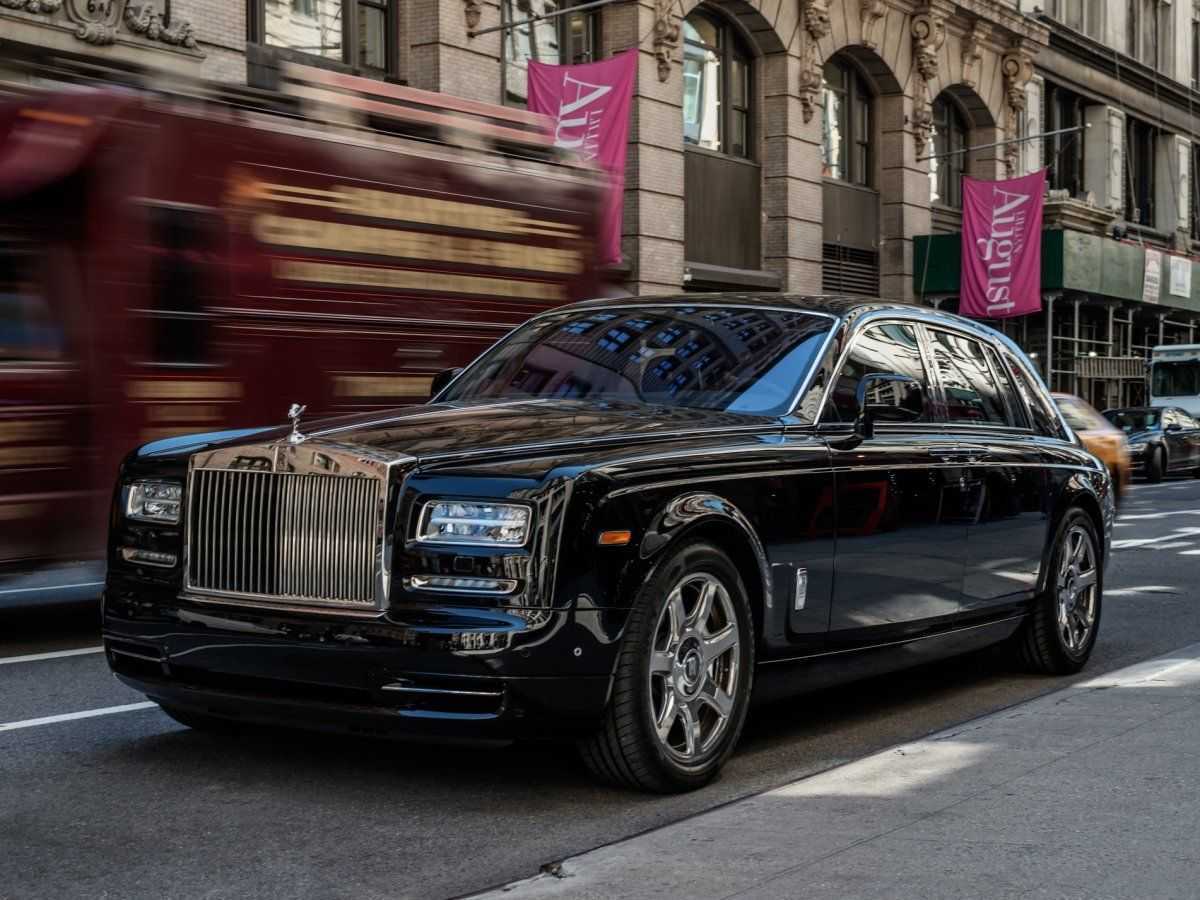 Роллс ройс россия. Rolls Royce Phantom. Rolls Royce Phantom 2016. Rolls Royce Phantom 7. Rolls Royce Phantom от 2016.