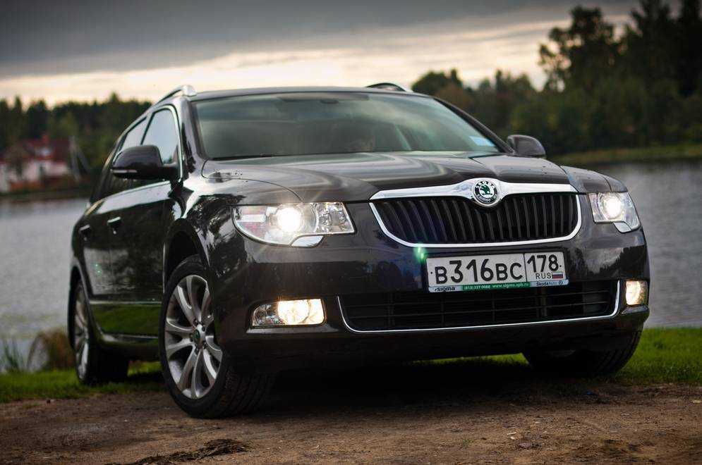 Skoda Superb Combi 2014