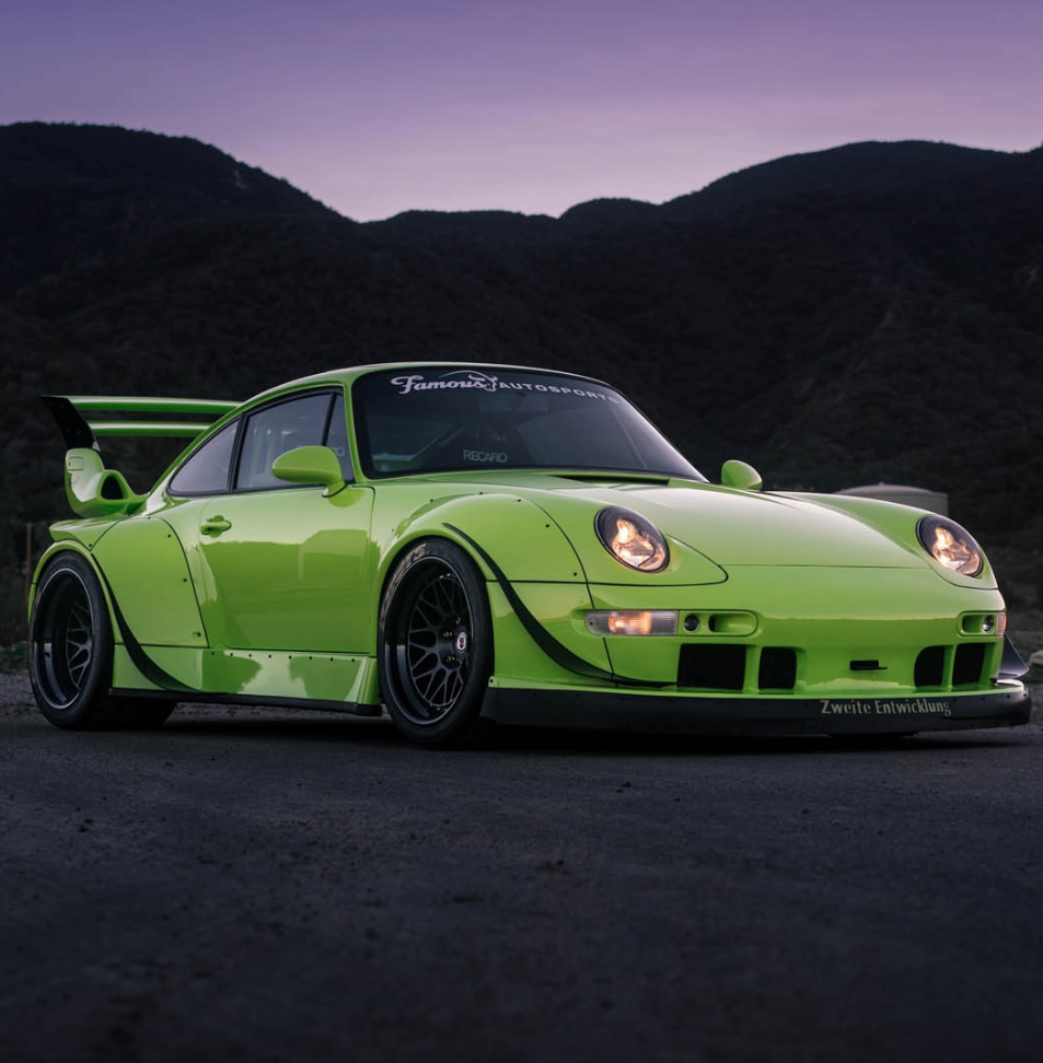 Porsche 911 RWB