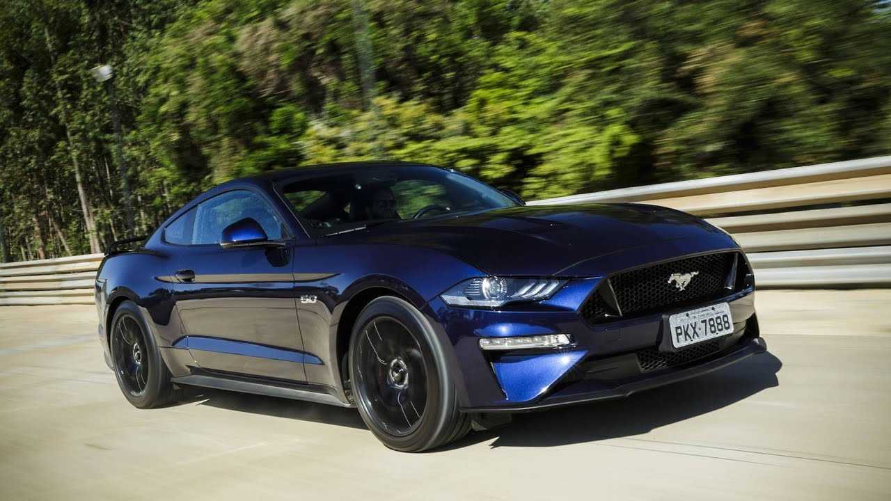 Подробности о Saleen S281 на базе Ford Mustang 2010 модельного года, показанном на тюнинговом автошоу SEMA 2009