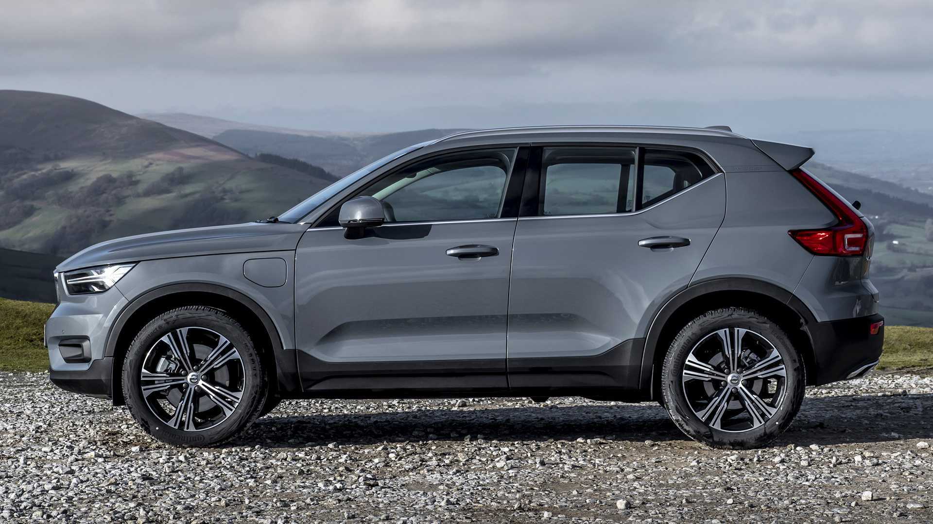 Volvo xc40 2022: рестайлинг компактного кроссовера