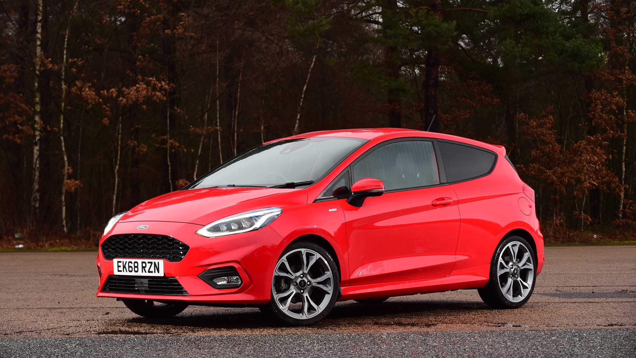 Toyota gr yaris vs ford fiesta st edition — кто кого? | движение24