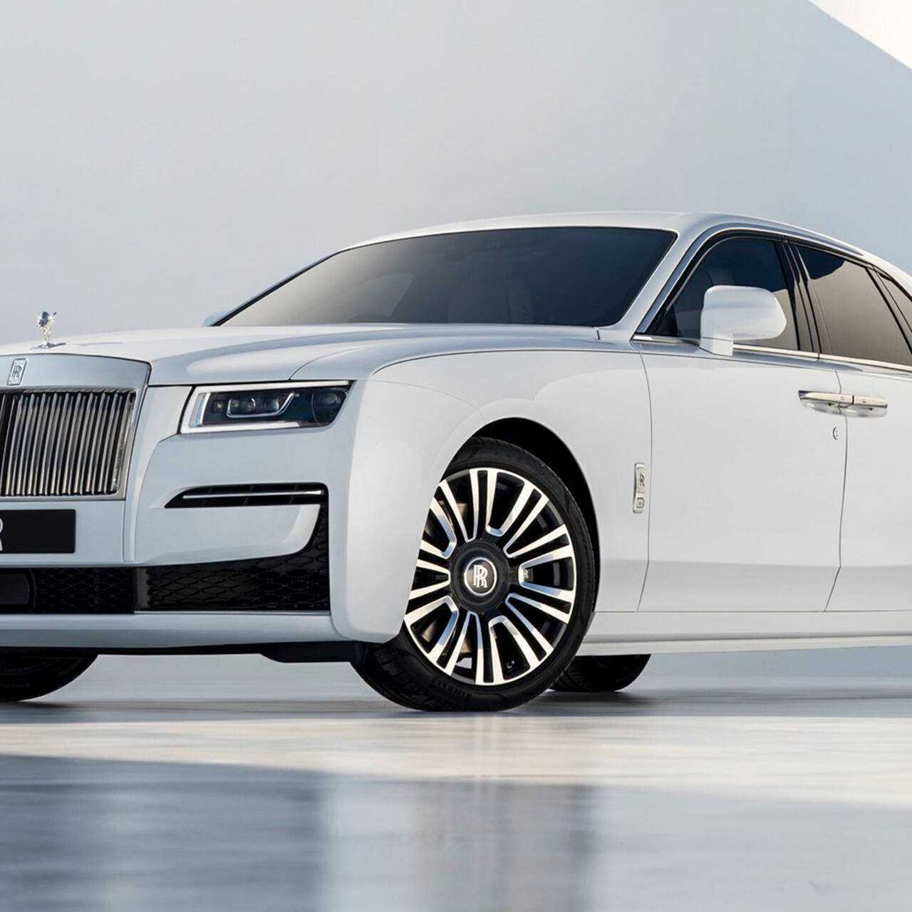 Тест-драйв rolls-royce ghost и rolls-royce phantom drophead coupe: репортаж из зазеркалья