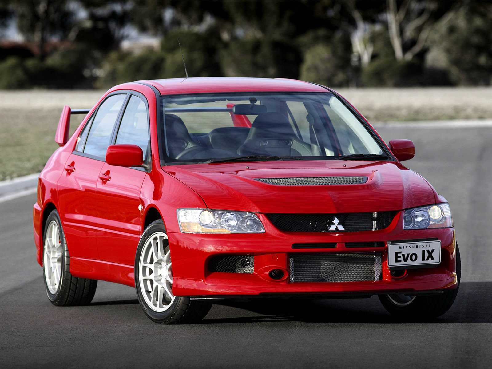 Mitsubishi lancer evolution i: как рождалась гоночная легенда