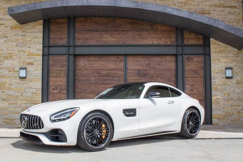 Mercedes AMG gt White