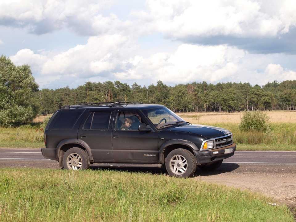Chevrolet blazer 2.2, 2.8, 4.3 расход топлива на 100 км. все поколения