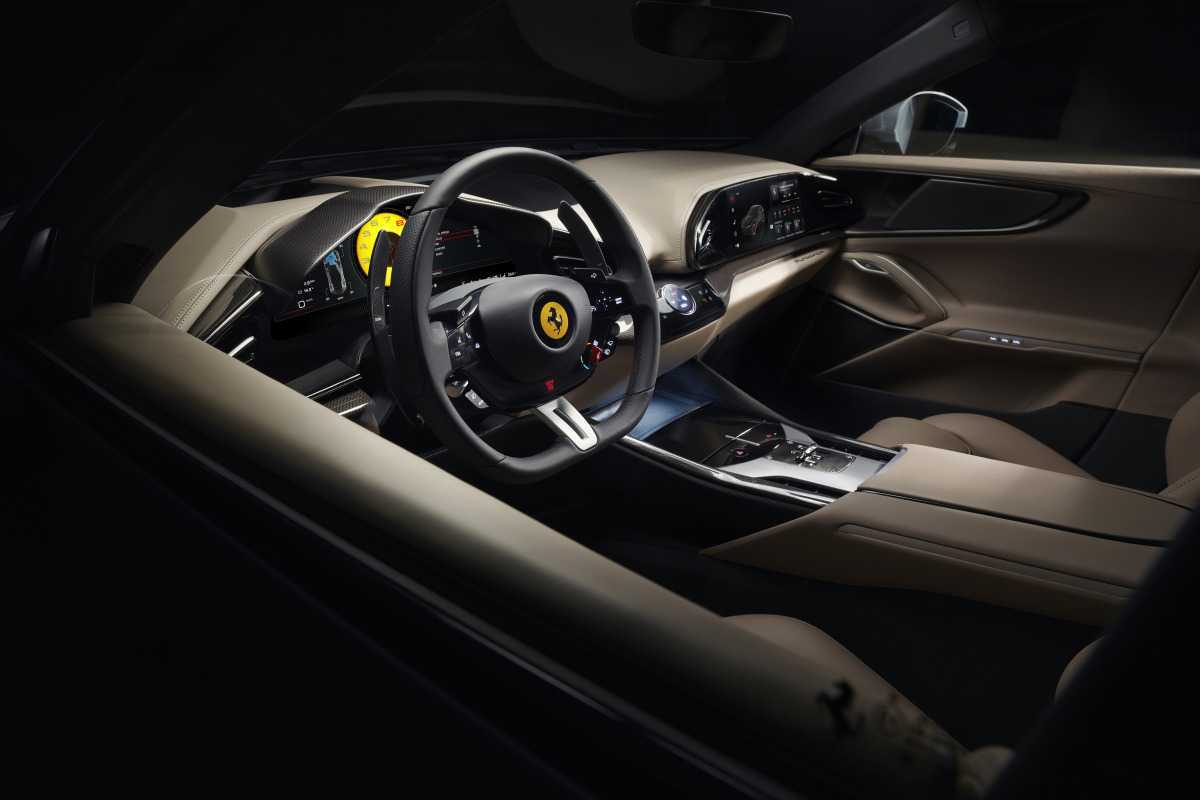 Ferrari показала свой первый кроссовер purosangue на тизере