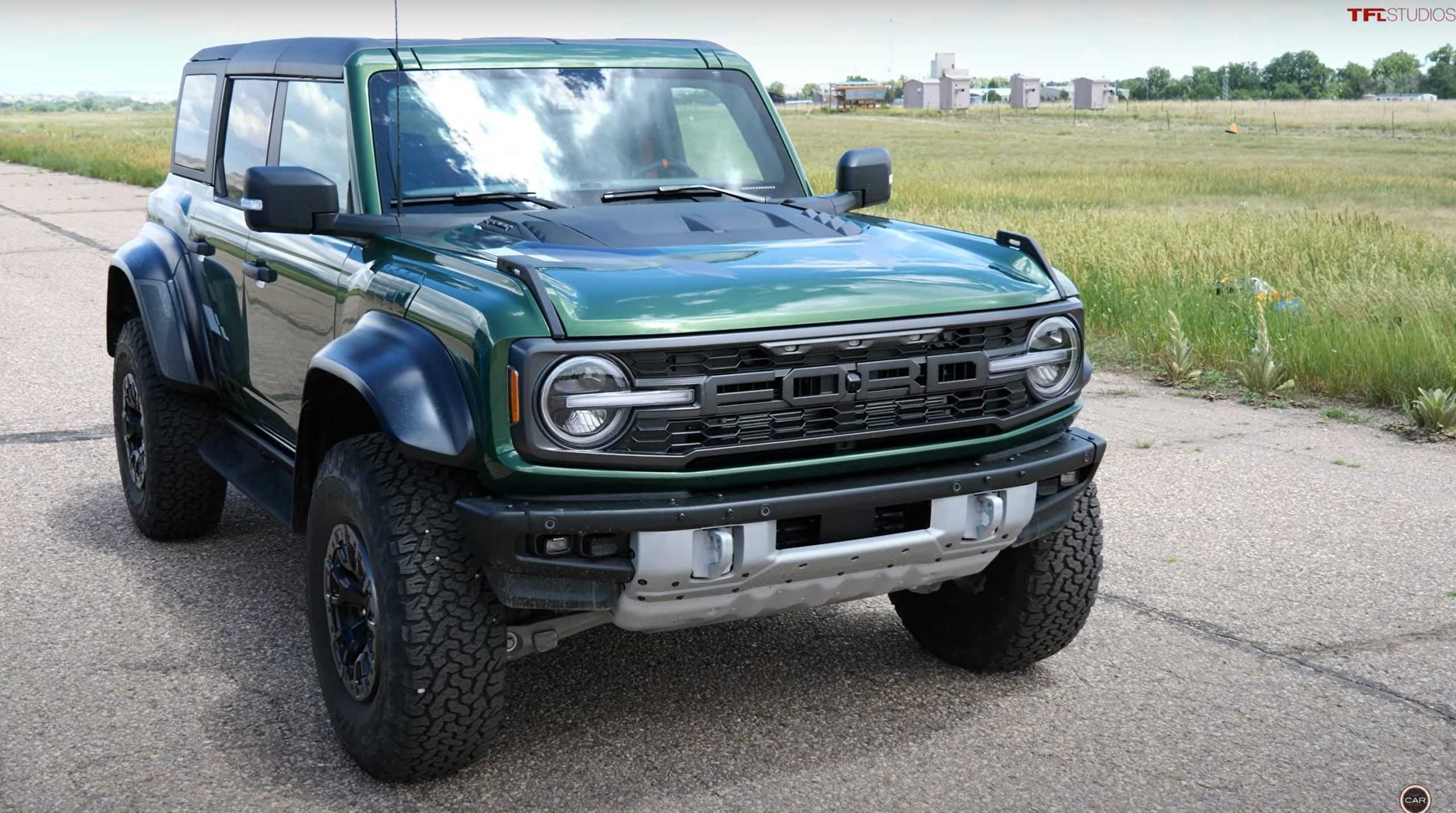 Ford Bronco Raptor Rugged Desert