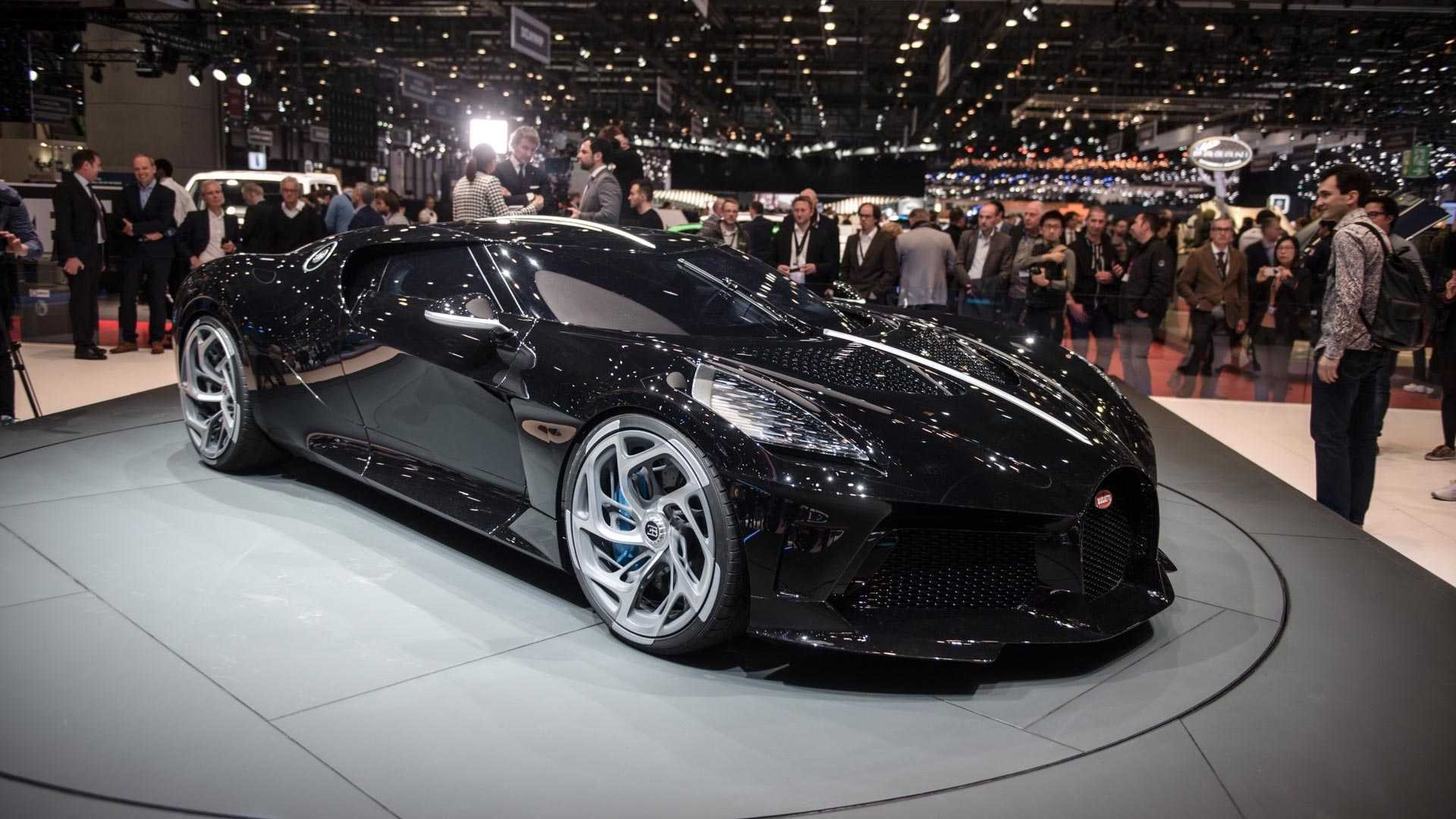 Суперкар pagani huayra получил версию без крыши и стал легче
