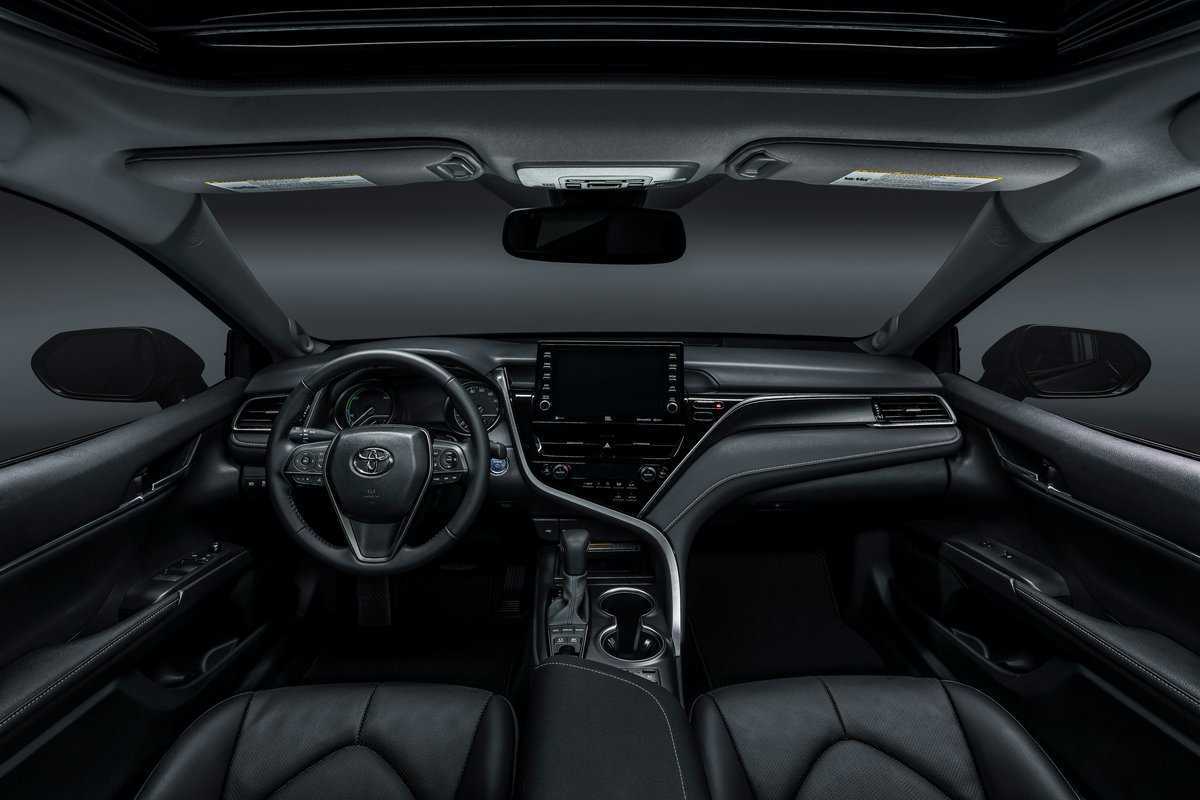 Какую сборку toyota camry лучше взять