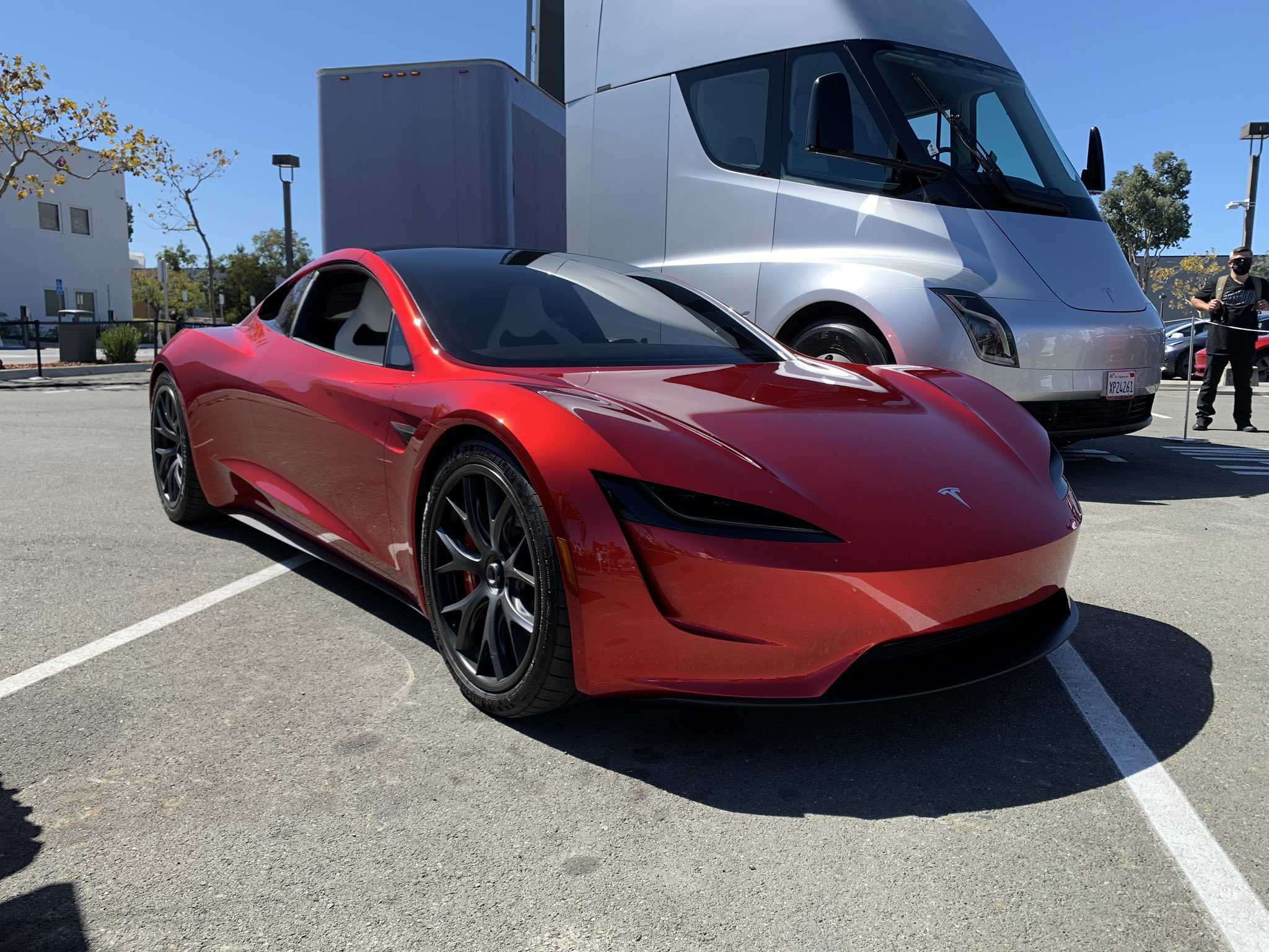 Авто лив. Тесла родстер 2021. Tesla Roadster 2022. Tesla Roadster 2020 модель. Tesla Roadster 2023.