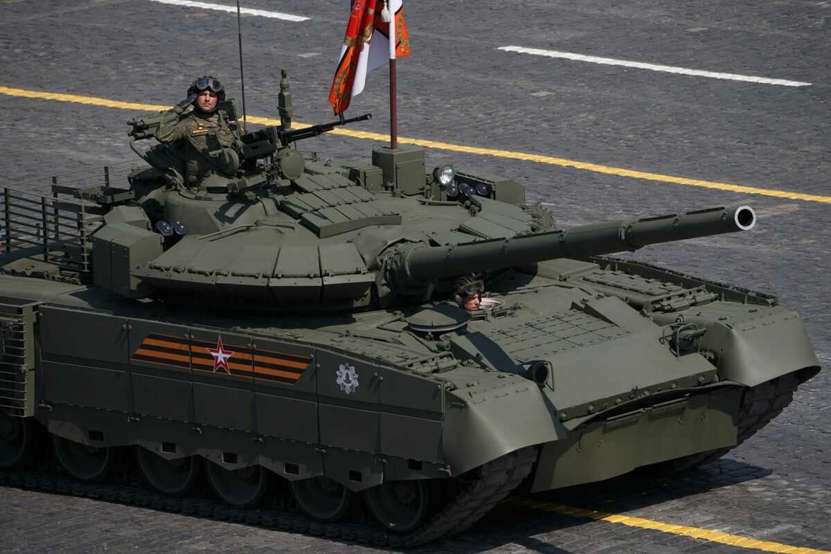 На выставке Армия-2021 продемонстрировали полковую машину для рытья земли ПЗМ-2М Ее построили на основе нового шасси от ГАКЗа