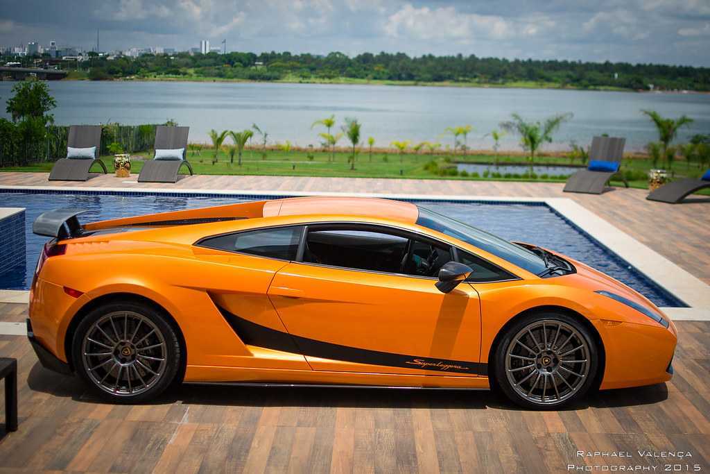 Lamborghini Gallardo 2003 e