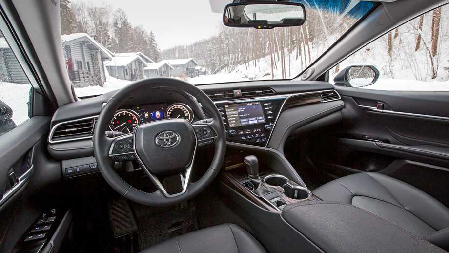 Надежный премиум, но брать будут «камри»: особенности lexus es с пробегом раскрыл эксперт