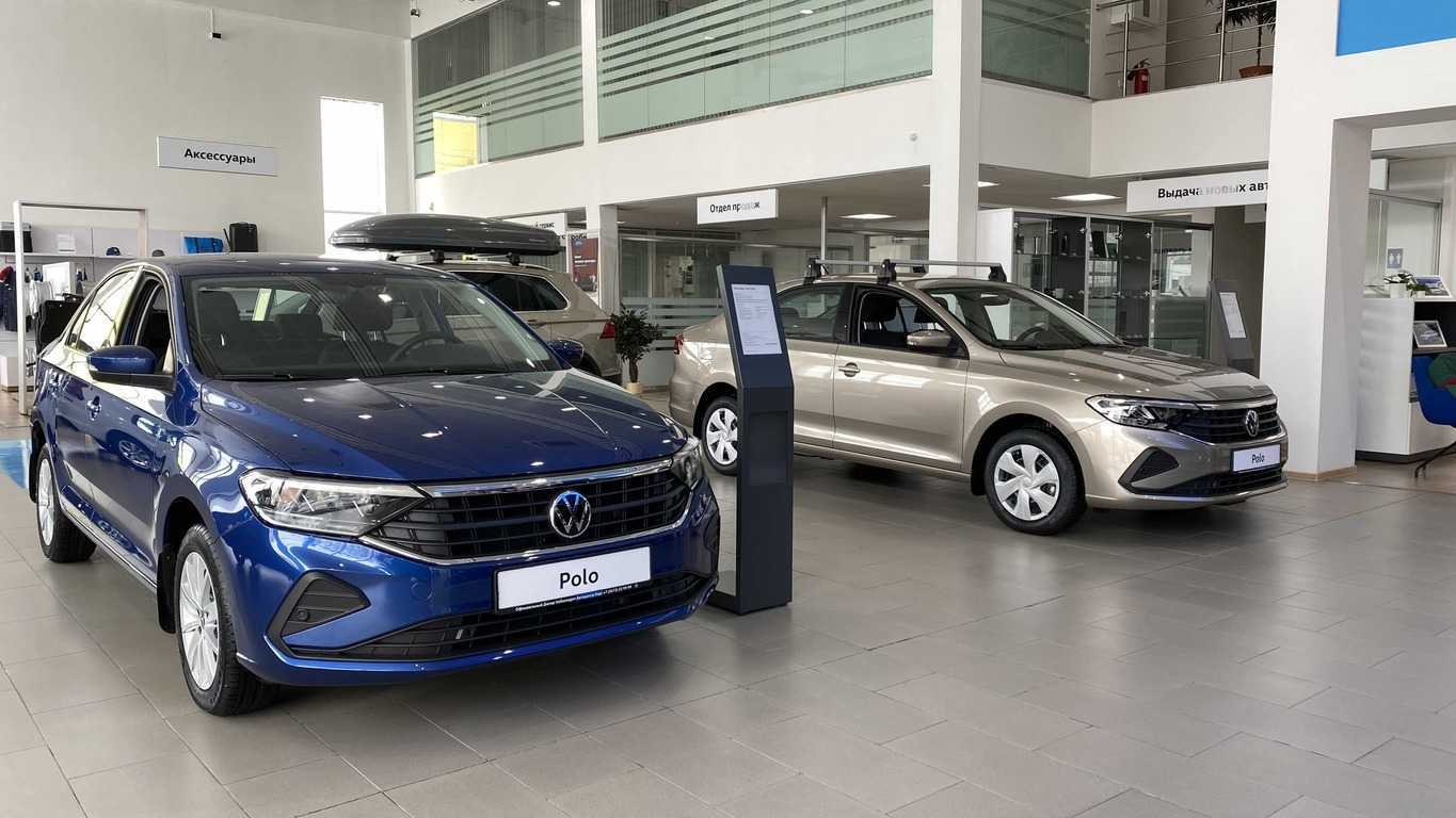 Концерн volkswagen представил обновленный хэтчбек polo gti 2022 года