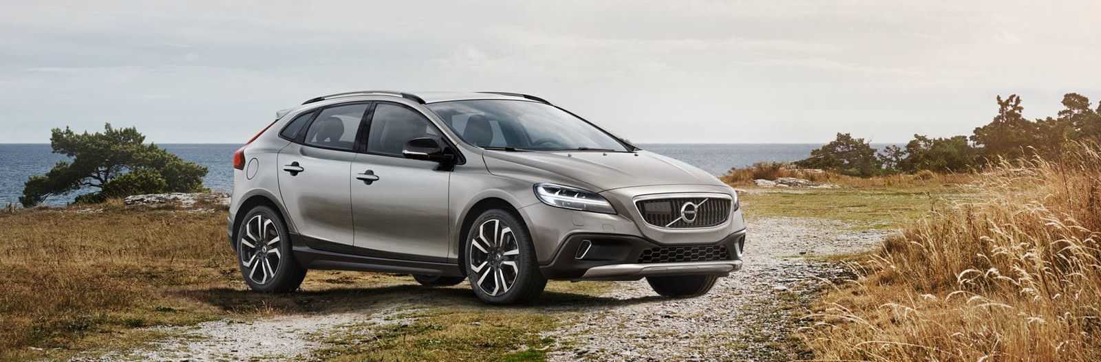 Volvo v40 cross country: поколения, кузова по годам, история модели и года выпуска, рестайлинг, характеристики, габариты, фото - carsweek
