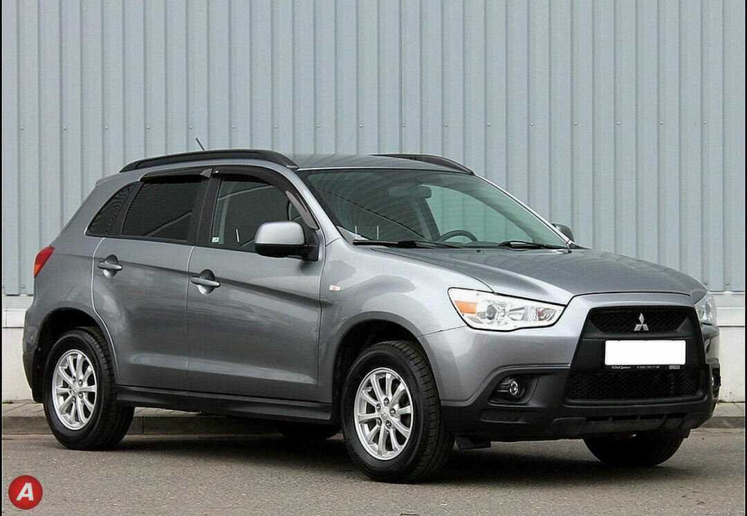 Кроссовер с пробегом. Mitsubishi ASX 1. Mitsubishi ASX 2005. Мицубиси АСХ 1 поколение. Кроссовер Митсубиси АСХ 1.